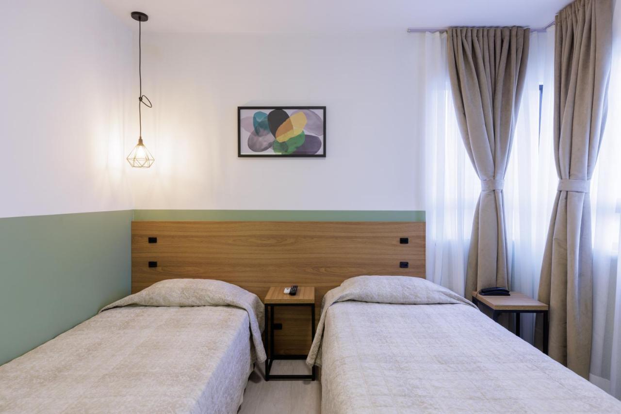 Le Village Flats E Hotel จอยวิลล์ ภายนอก รูปภาพ