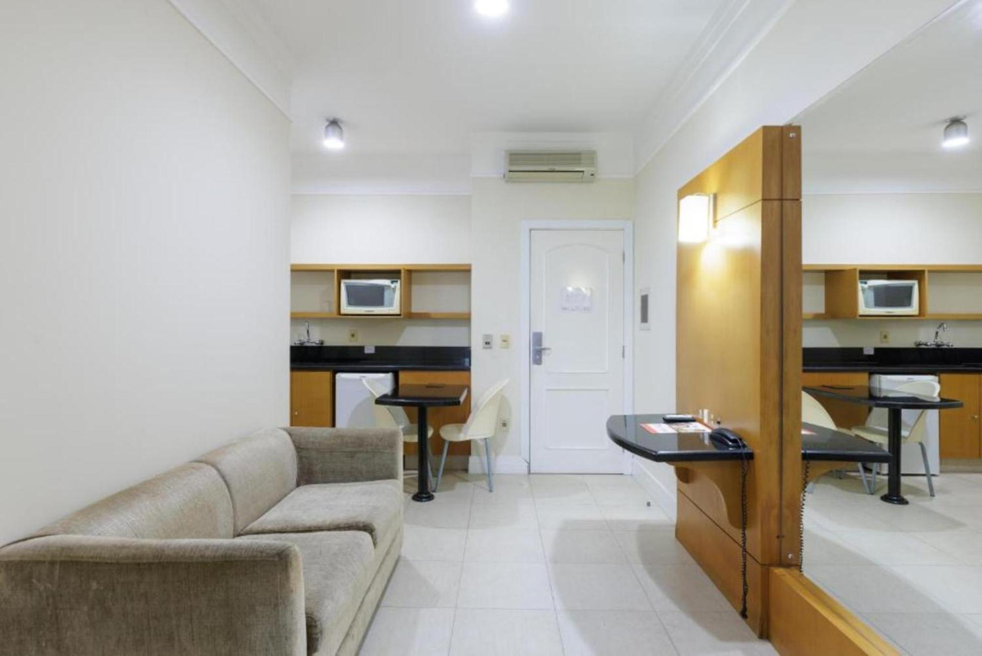 Le Village Flats E Hotel จอยวิลล์ ภายนอก รูปภาพ